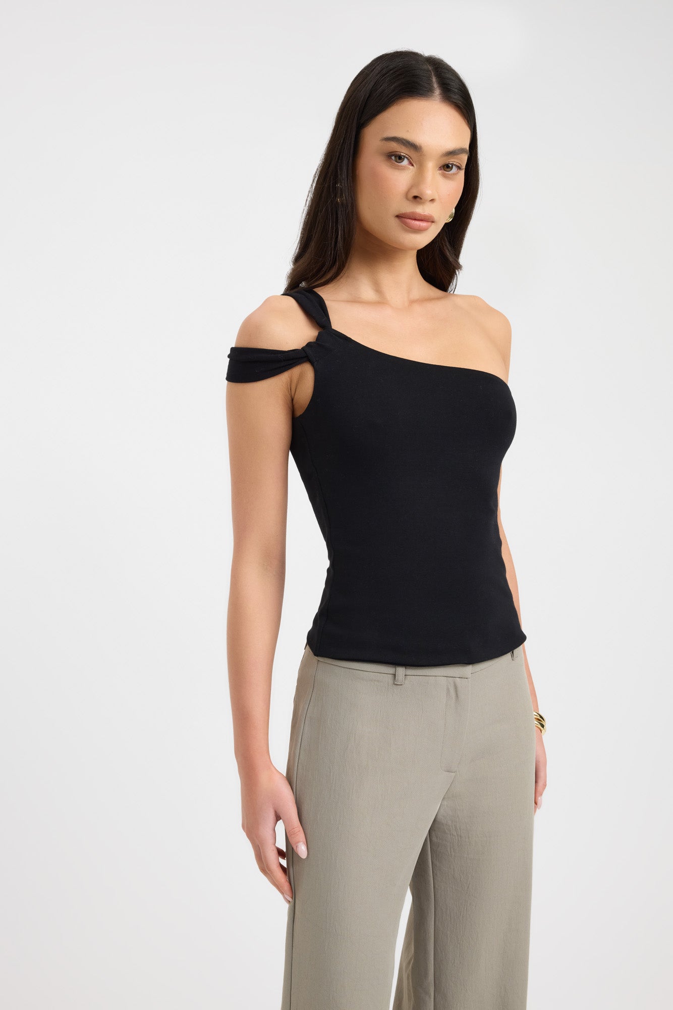 akiki アキキ ribbon one shoulder top 181587710.jpg?cmsp_timestamp=